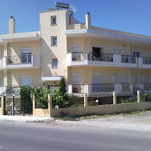 https://studios-kapsalas.hotelschalkidiki.net